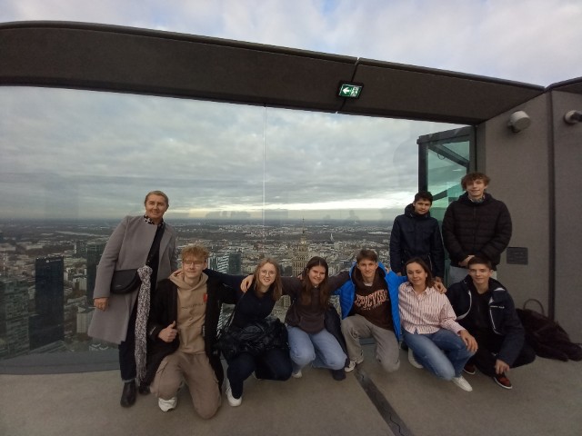 p. Renata Białoszewska wraz z wychowankami